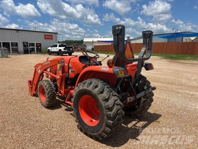 Kubota L3901D Traktoren