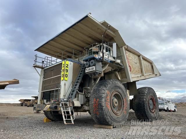 Liebherr T282B Dumper - Knickgelenk