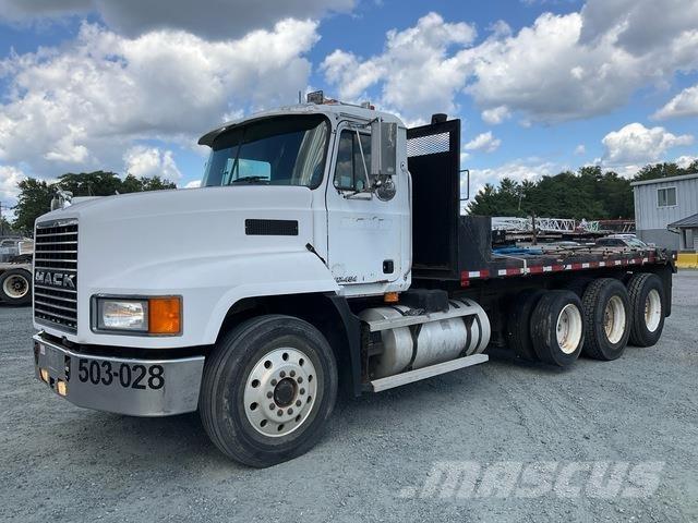 Mack CH 613 Pritschenwagen/Pritschenwagen mit Seitenklappe