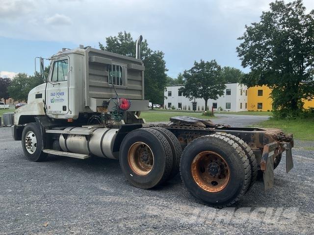 Mack CH613 Sattelzugmaschinen