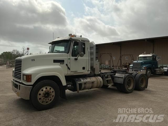 Mack CHU613 Sattelzugmaschinen