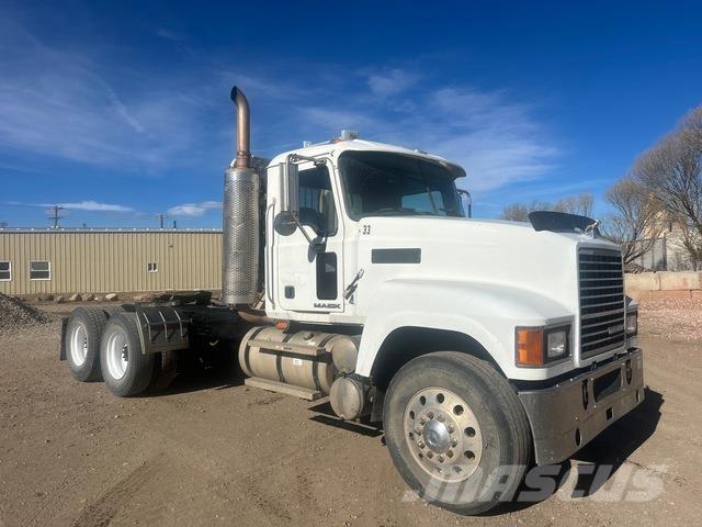 Mack CHU613 Sattelzugmaschinen