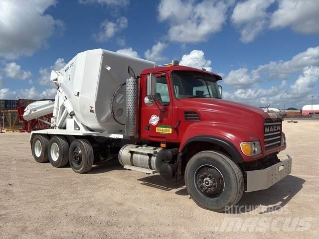 Mack CV713 Andere Fahrzeuge