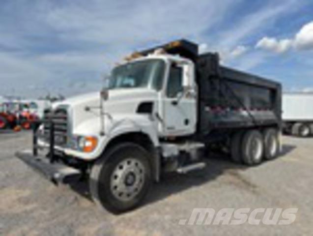 Mack CV713 Kipper