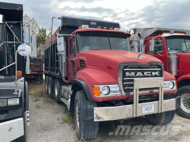 Mack CV713 Kipper