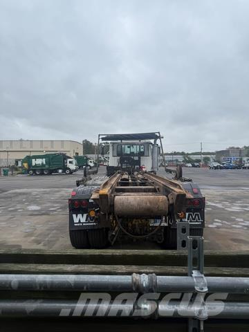 Mack CV713 Kipplader