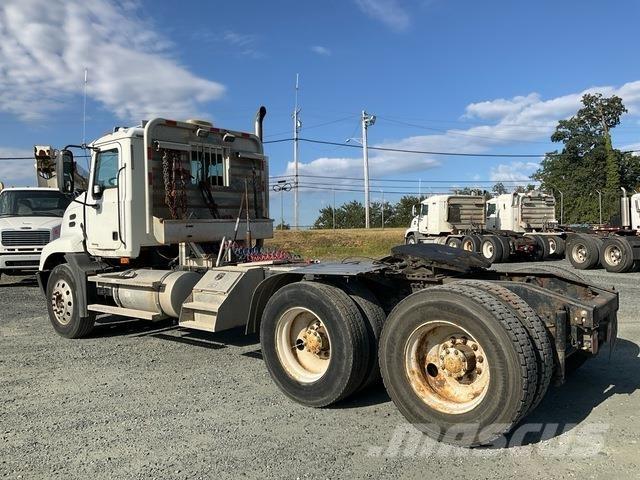 Mack CXN613 Sattelzugmaschinen