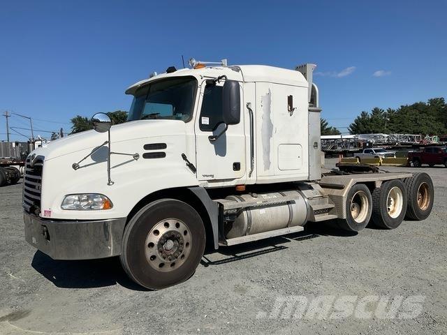 Mack CXN613 Sattelzugmaschinen