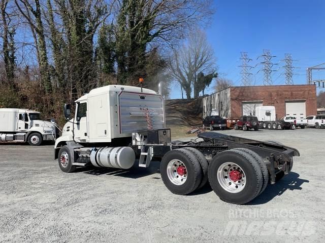 Mack CXU613 Sattelzugmaschinen
