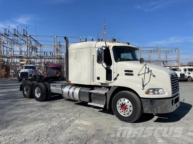 Mack CXU613 Sattelzugmaschinen