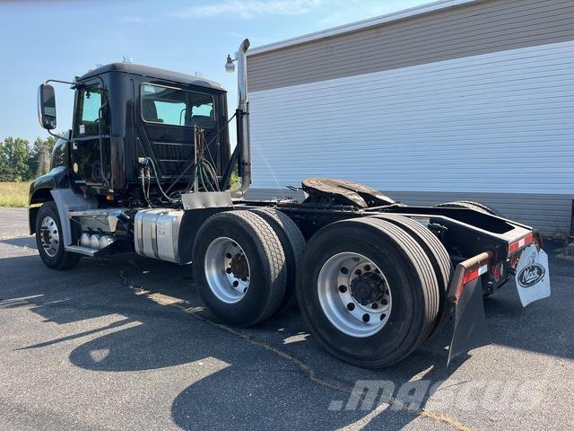 Mack CXU613 Sattelzugmaschinen