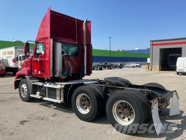 Mack CXU613 Sattelzugmaschinen