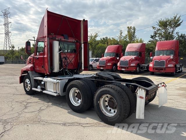 Mack CXU613 Sattelzugmaschinen