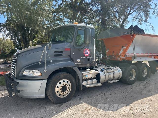 Mack CXU613 Sattelzugmaschinen