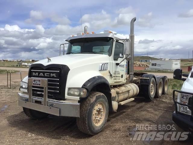 Mack GU713 Sattelzugmaschinen