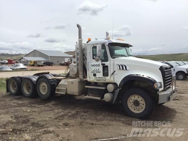 Mack GU713 Sattelzugmaschinen