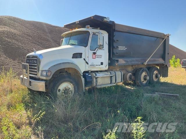 Mack GU713 Kipper