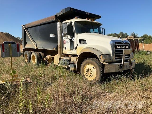 Mack GU713 Kipper