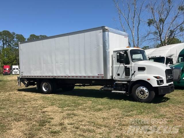 Mack MD6 Kofferaufbau