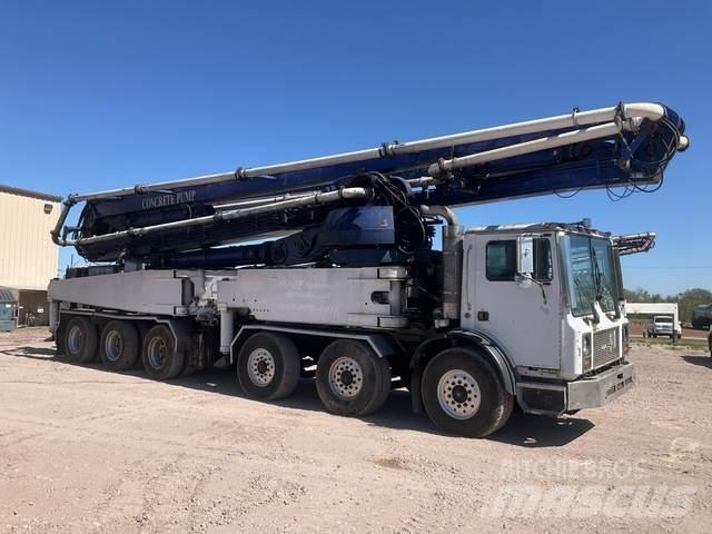 Mack MR688S Betonpumpen