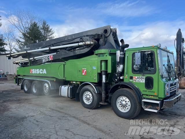 Mack MRU613 Betonpumpen