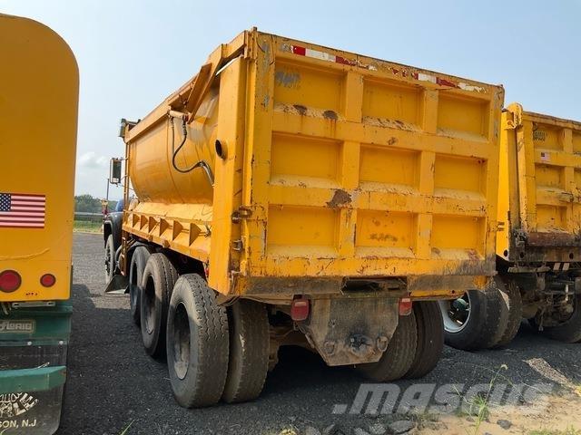 Mack RD686SX Kipper