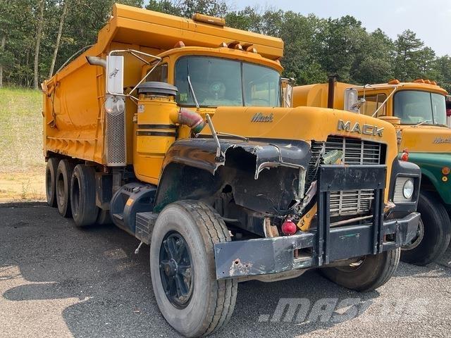 Mack RD686SX Kipper