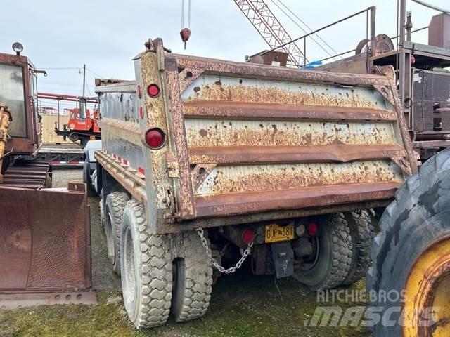 Mack RD688S Kipper