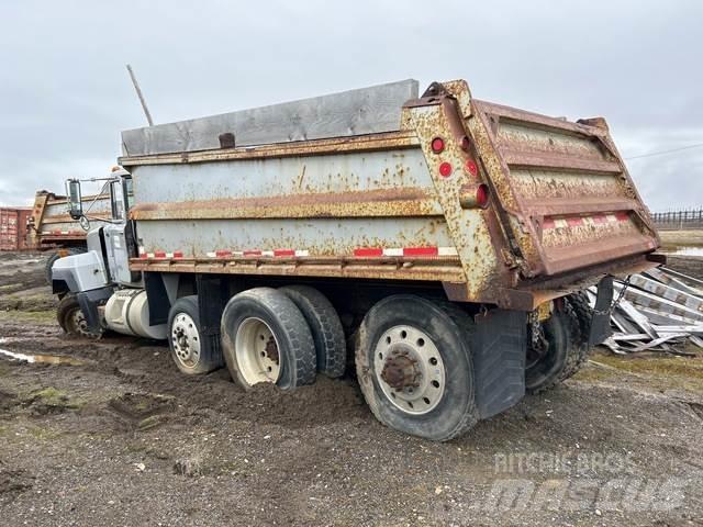 Mack RD688S Kipper