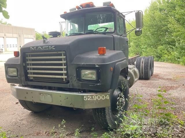 Mack RD688S Kabinen