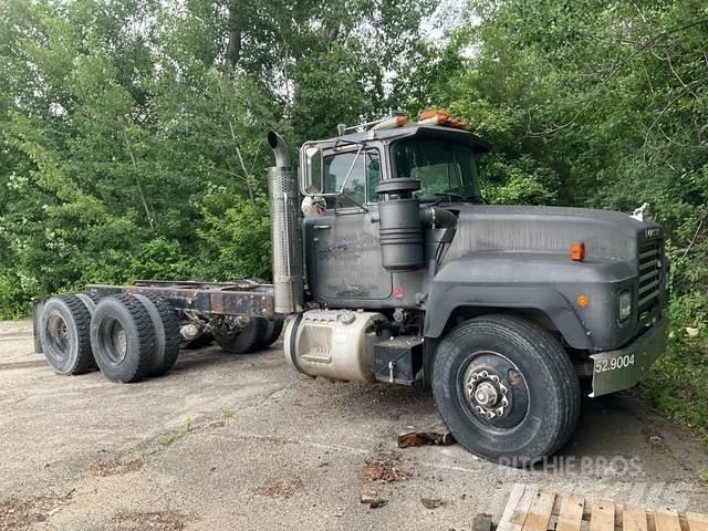 Mack RD688S Kabinen