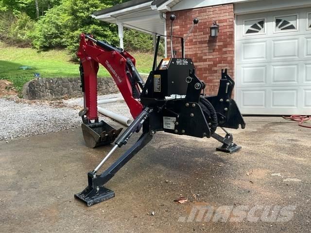 Mahindra 26B Tieflöffel