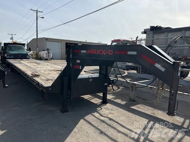 Maxey  Maschinetransporter