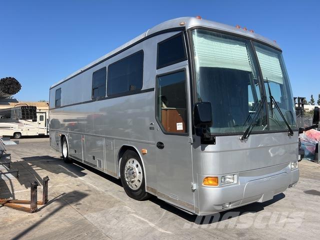 MCI F3500 Wohnmobile und Wohnwagen