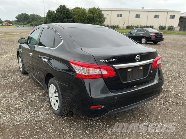 Nissan SYLPHY PKWs
