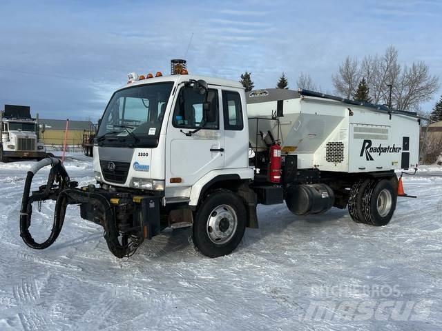 Nissan UD3300 Betonmischer