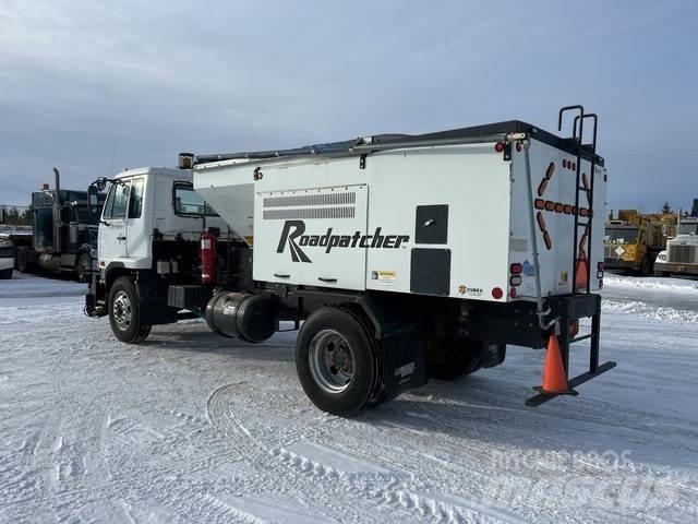 Nissan UD3300 Betonmischer