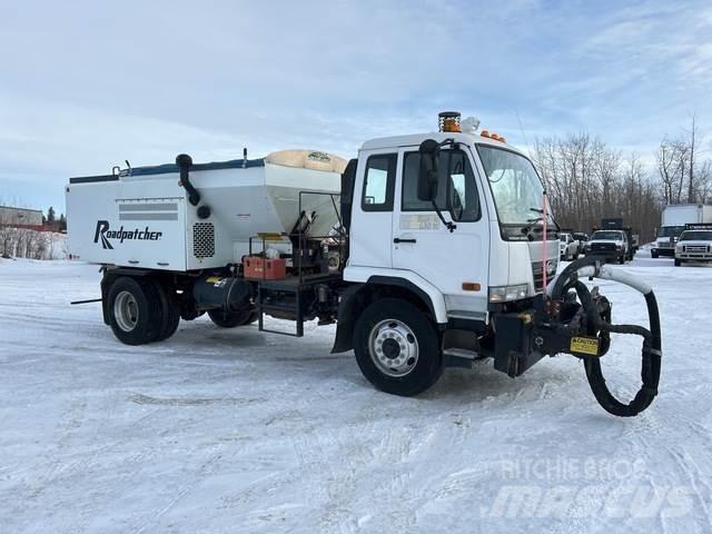Nissan UD3300 Betonmischer