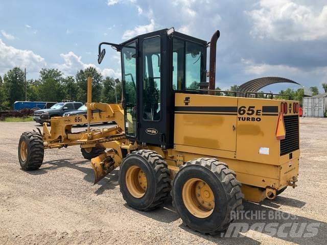 Noram 65E Grader