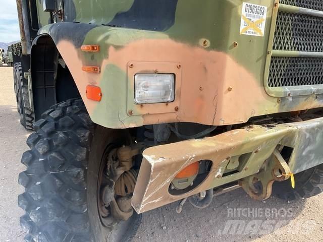 Oshkosh  Kofferaufbau