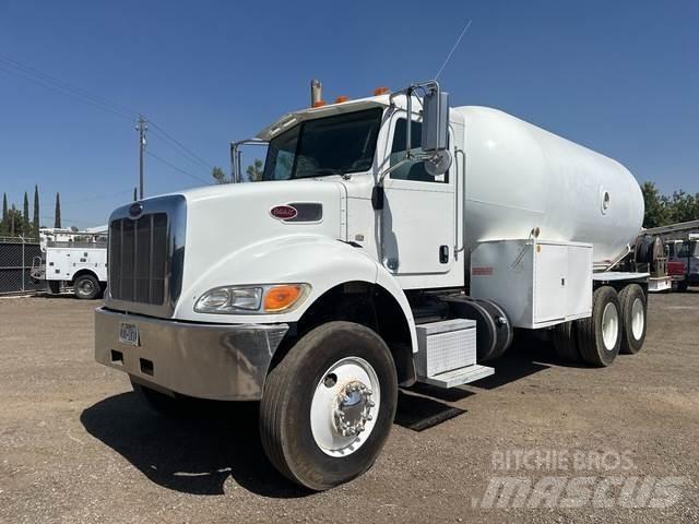 Peterbilt 382 Tankwagen