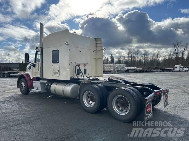 Peterbilt 567 Sattelzugmaschinen