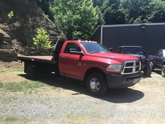 RAM 3500 Pritschenwagen/Pritschenwagen mit Seitenklappe