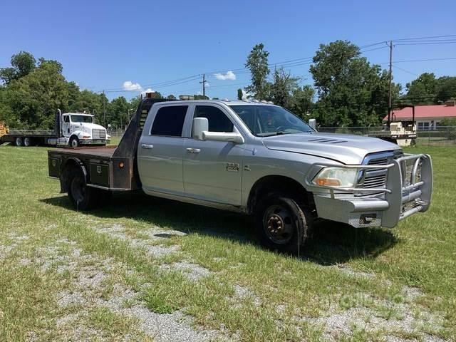 RAM 3500 Pritschenwagen/Pritschenwagen mit Seitenklappe