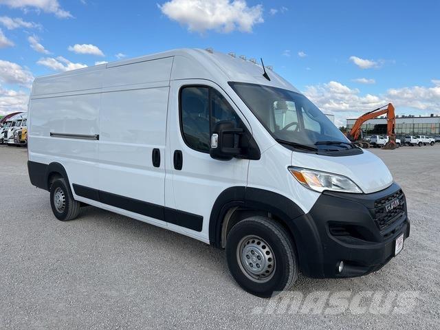 RAM Promaster Lieferwagen