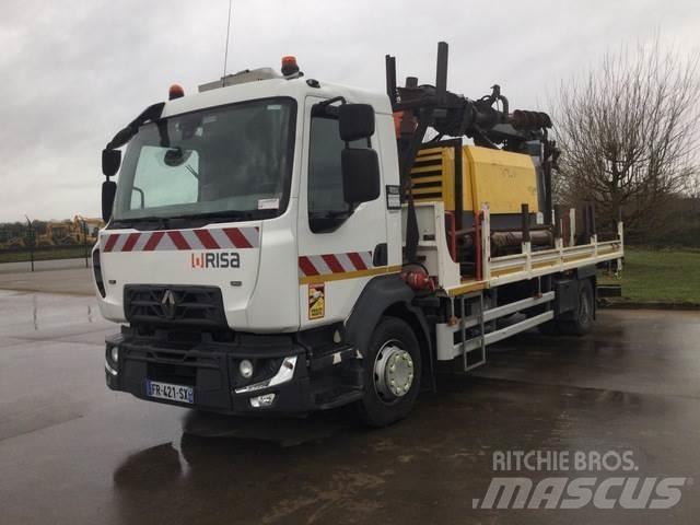 Renault D250 Fahrzeug mit mobiler Bohranlage