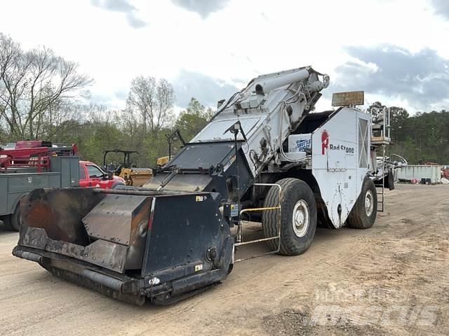 Roadtec 2500E Materialtransportfahrzeuge