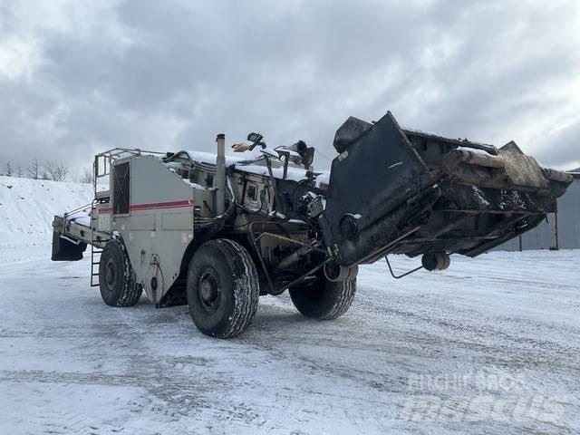 Roadtec SB2500D Materialtransportfahrzeuge