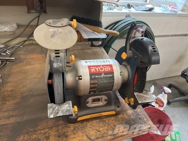  Ryobi BGH827 Mühlen und Mahlgeräte