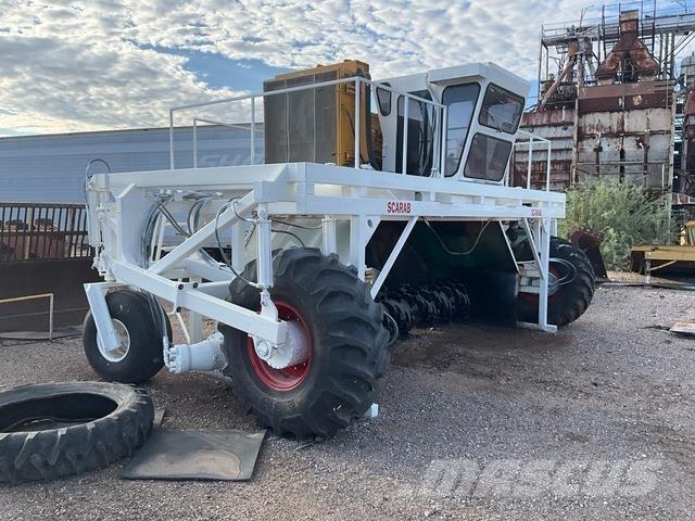 Scarab 16HYD Kompostmischer